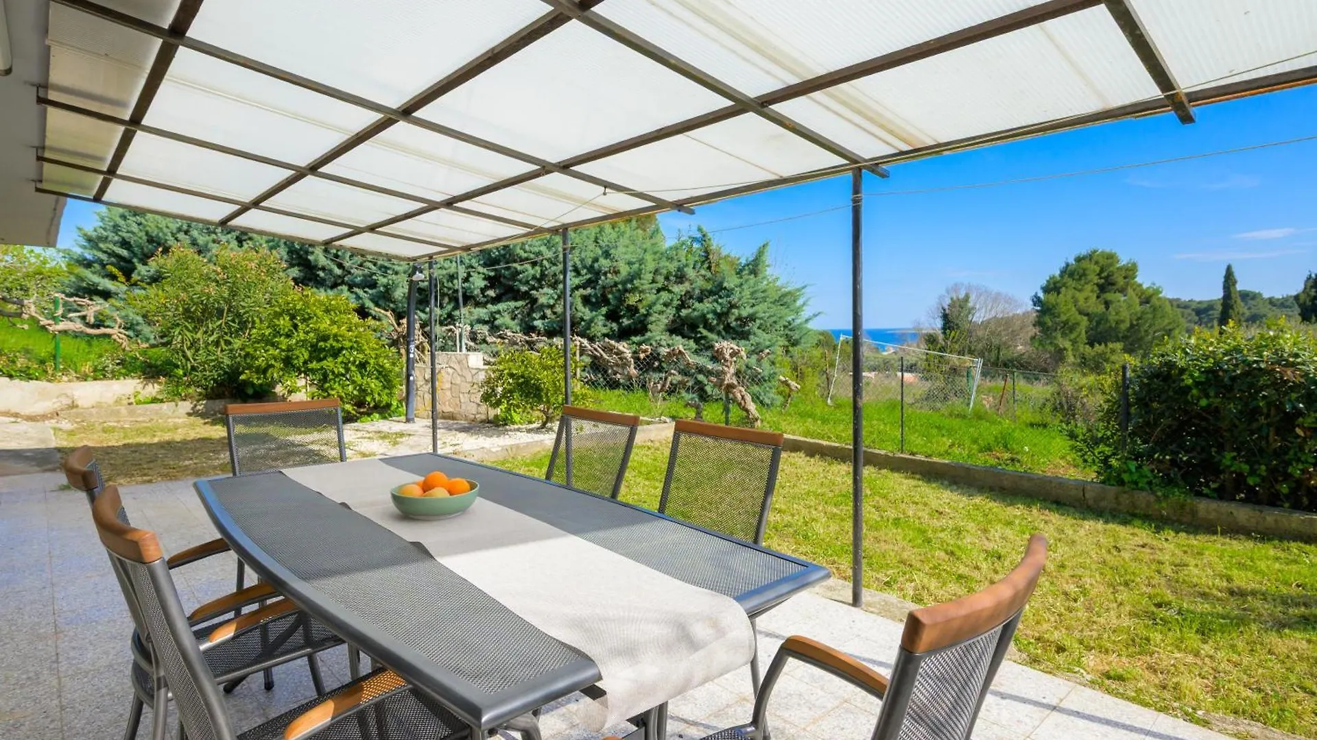 Apartment Luna Premantura 0*,  Croatia